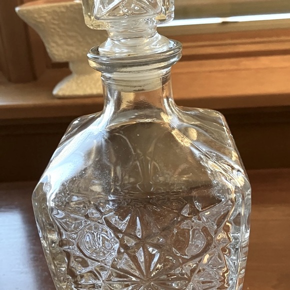 Bormioli Rocco Glass Decanter / Barware - Picture 5 of 7